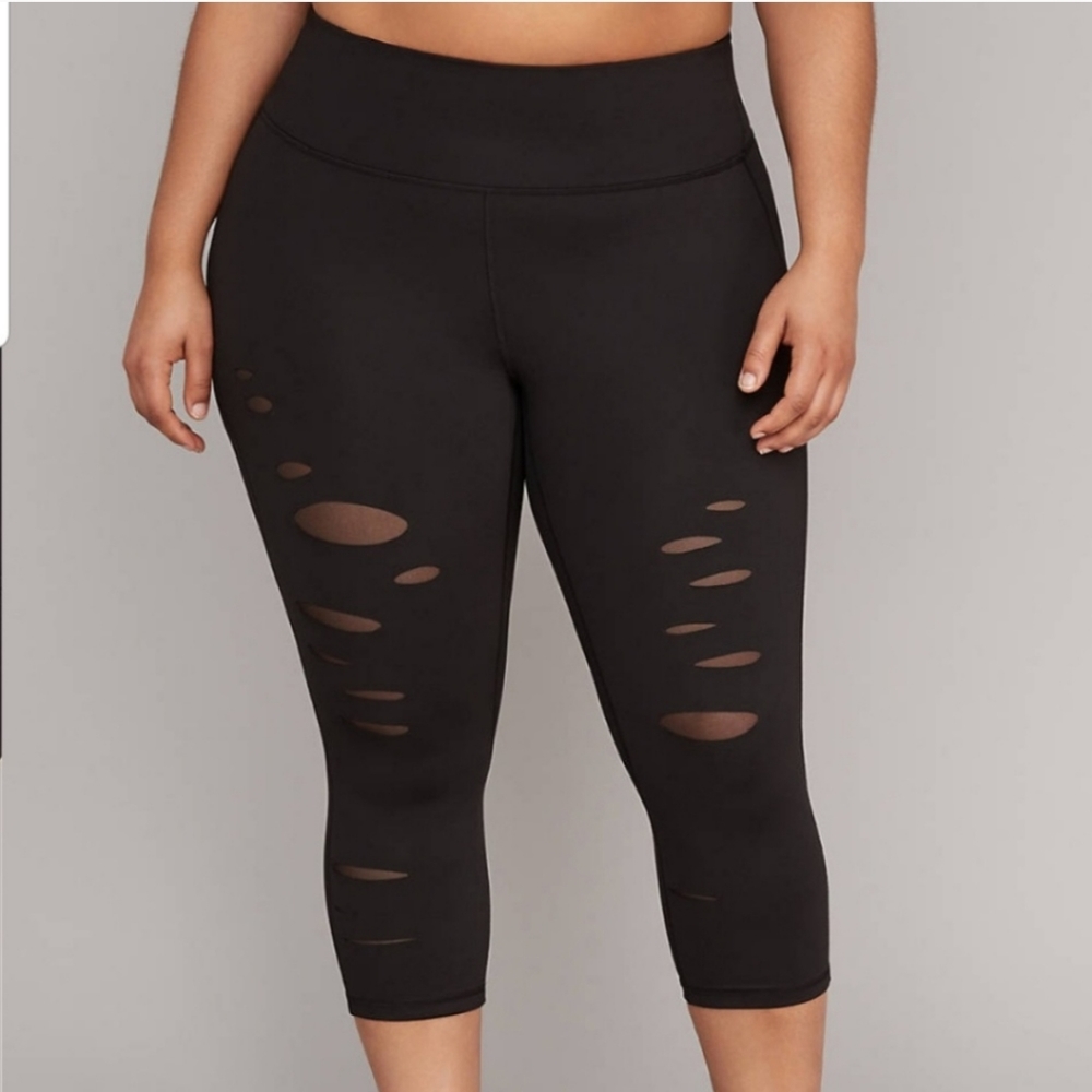 Livi Active slashed front crop legging